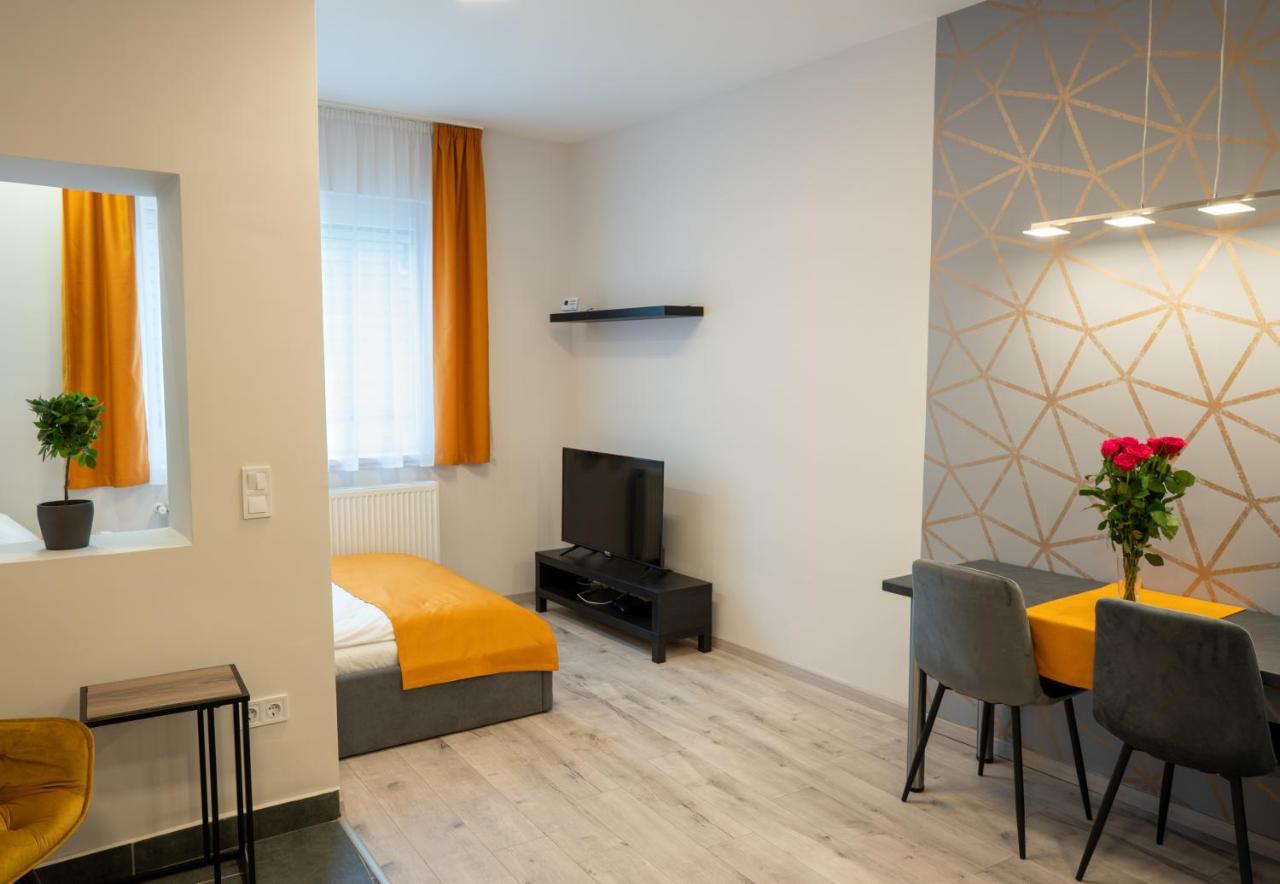 Var Apartman Eger Ngoại thất bức ảnh